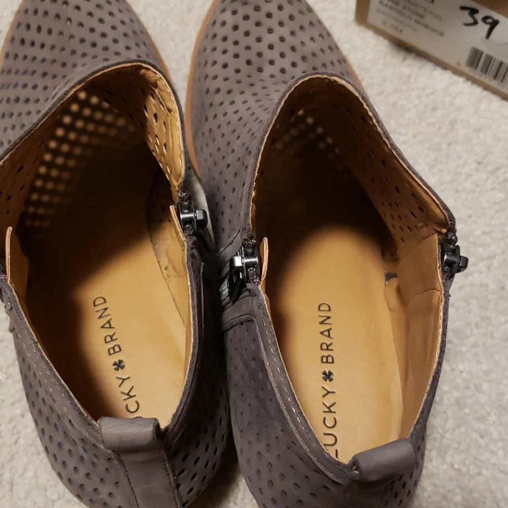 Lucky brand 9.5 perforated taupe booties Barcelona